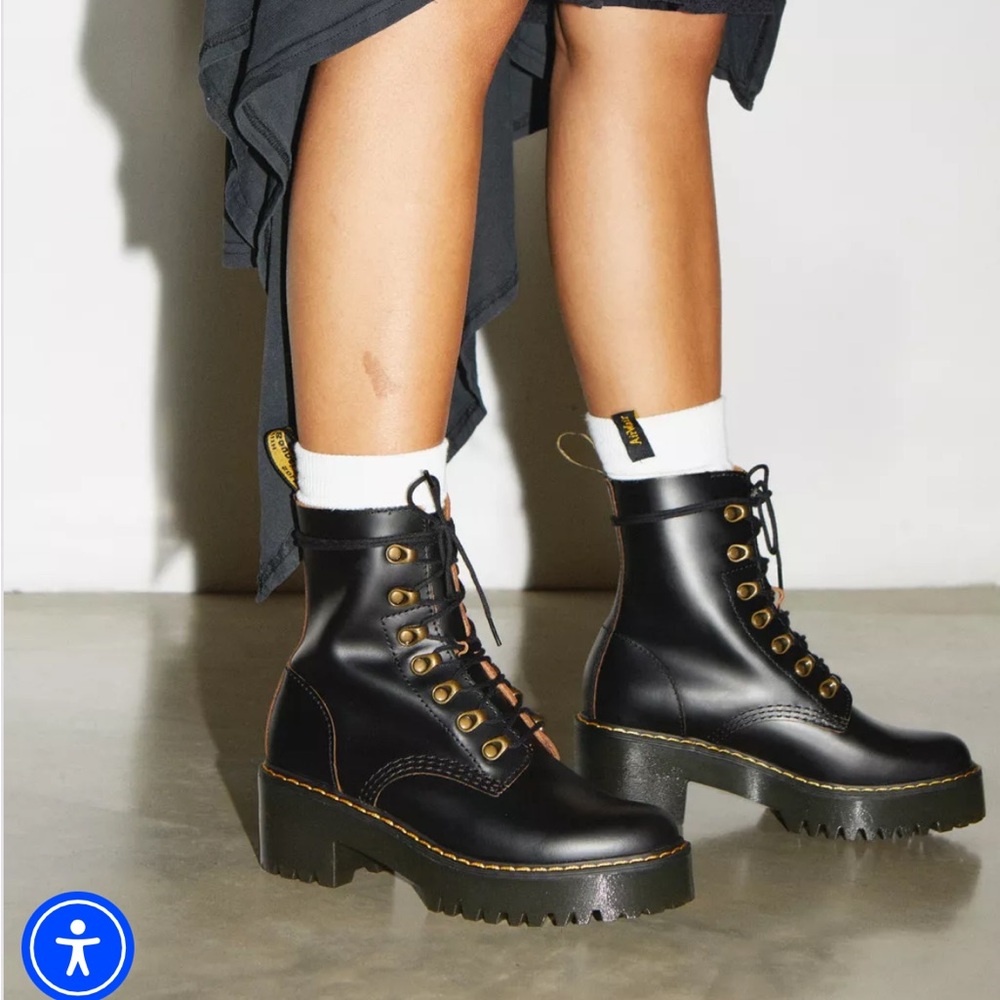 Dr. Marten Leona Vintage Heeled Boots